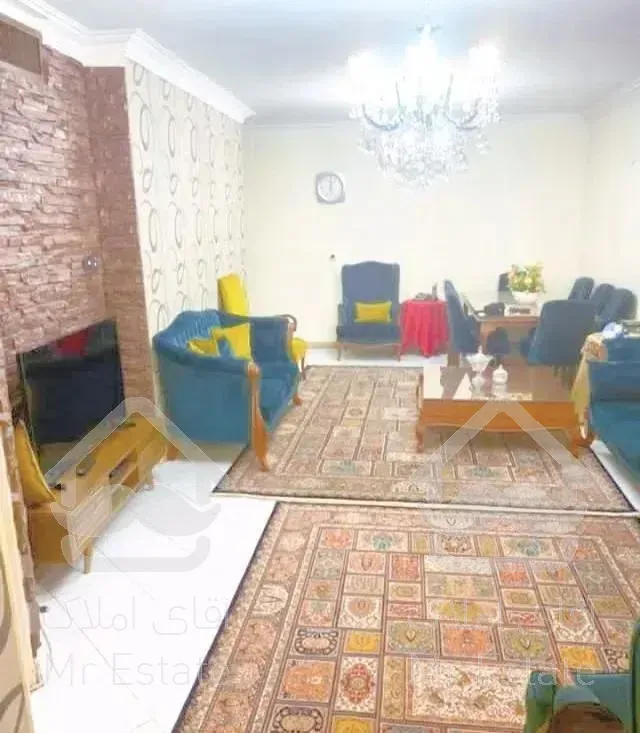 آپارتمان 69 متری، غرق نور