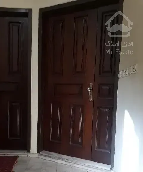 ونک ملاصدرا ۱۳۰متر فرعی دنج،کم واحد، تاپ لوکیشن