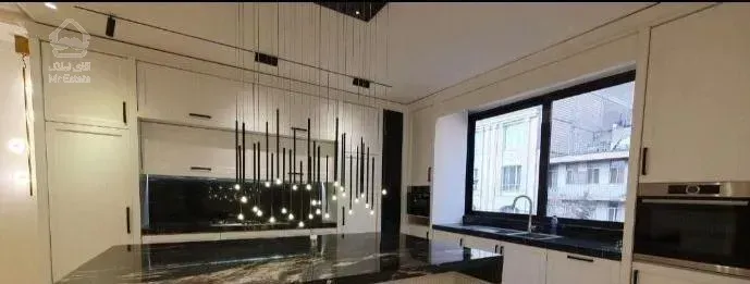 ۱۴۰متر/۳خوابه/سالن پرده خور/طبقه ۵/ویو ابدی