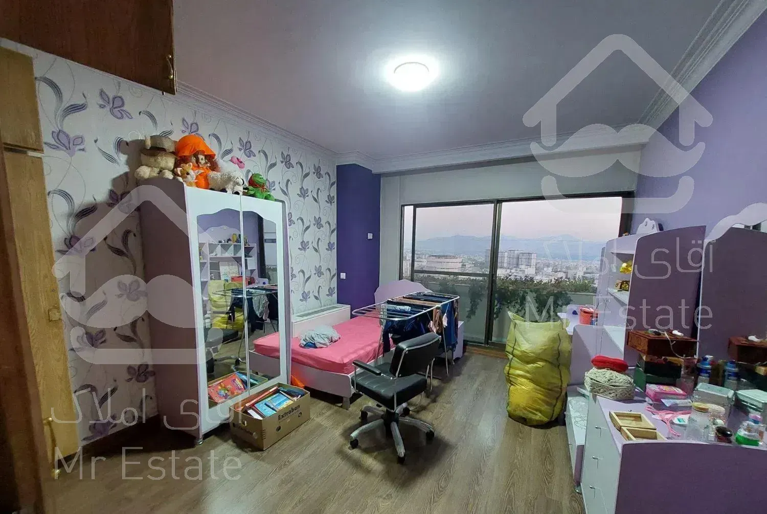 218 متر اپارتمان فول بازسازی در شهرک امید