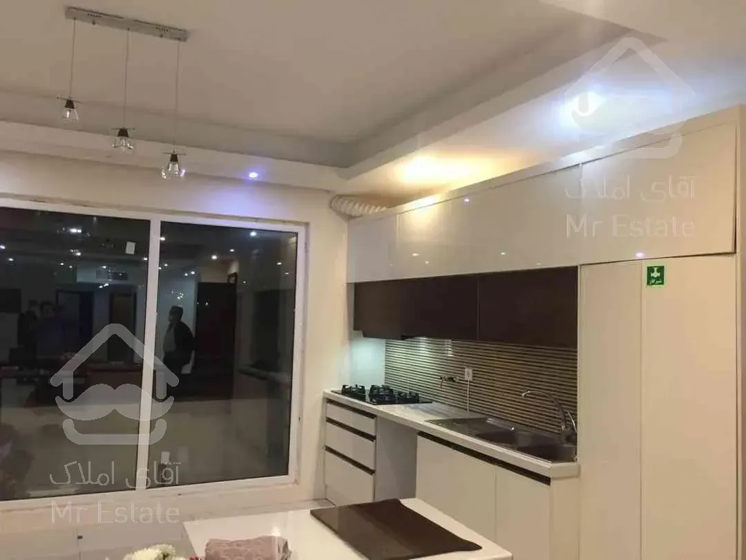 130متری،نوساز،کلیدنخورده