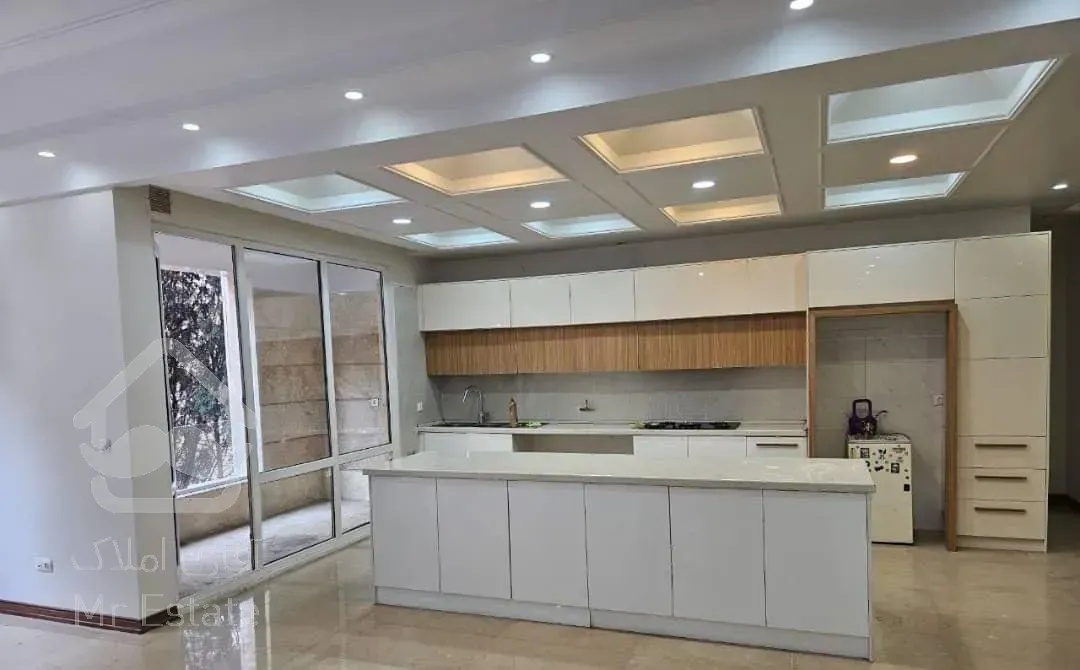 آپارتمان ۲۰۰ متری کلیــدنخورده فرمــانیه غربی