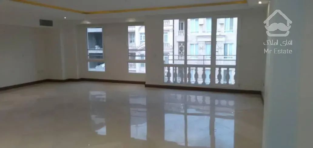 رهن و اجاره آپارتمان ۲۱۵ متری ۴ خوابه در نیاوران