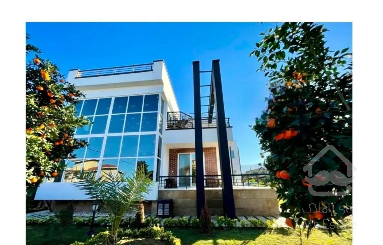 آکواریوم غرق نور وویو