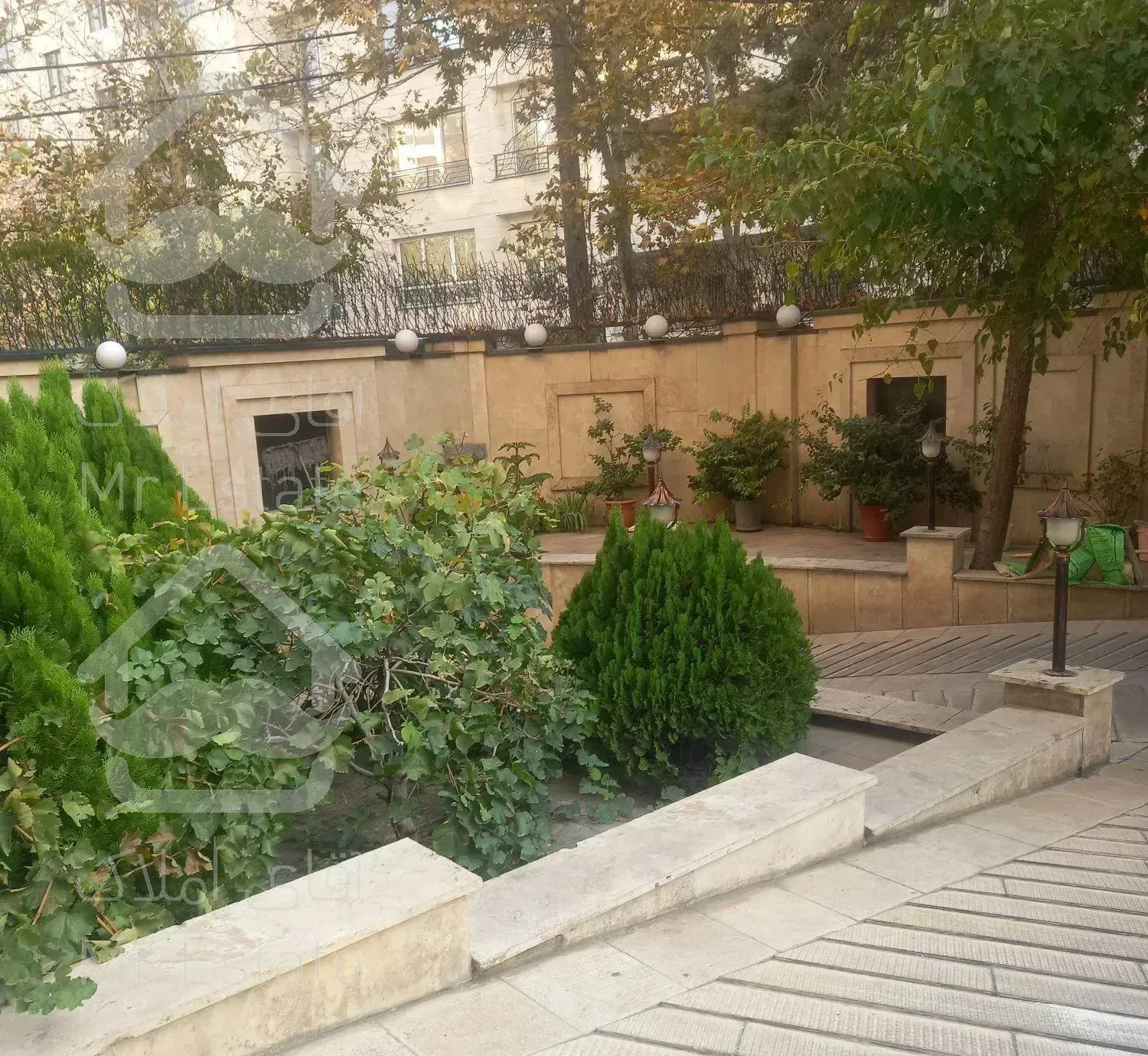 هروی منطقه دنج و دلنشین ۱۶۸متر نورگیر