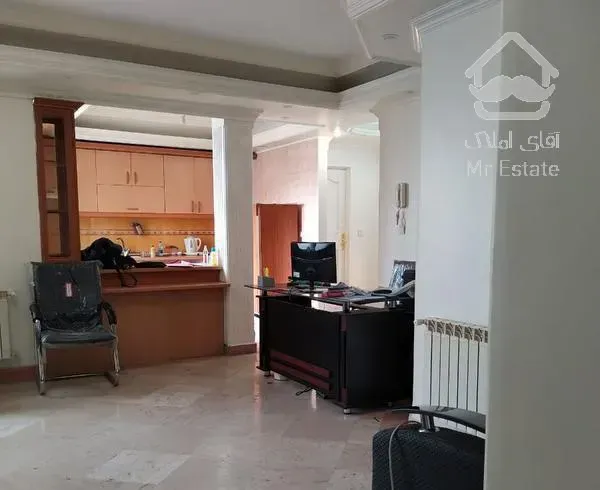 اتاق اداری مبله با تراس و نور