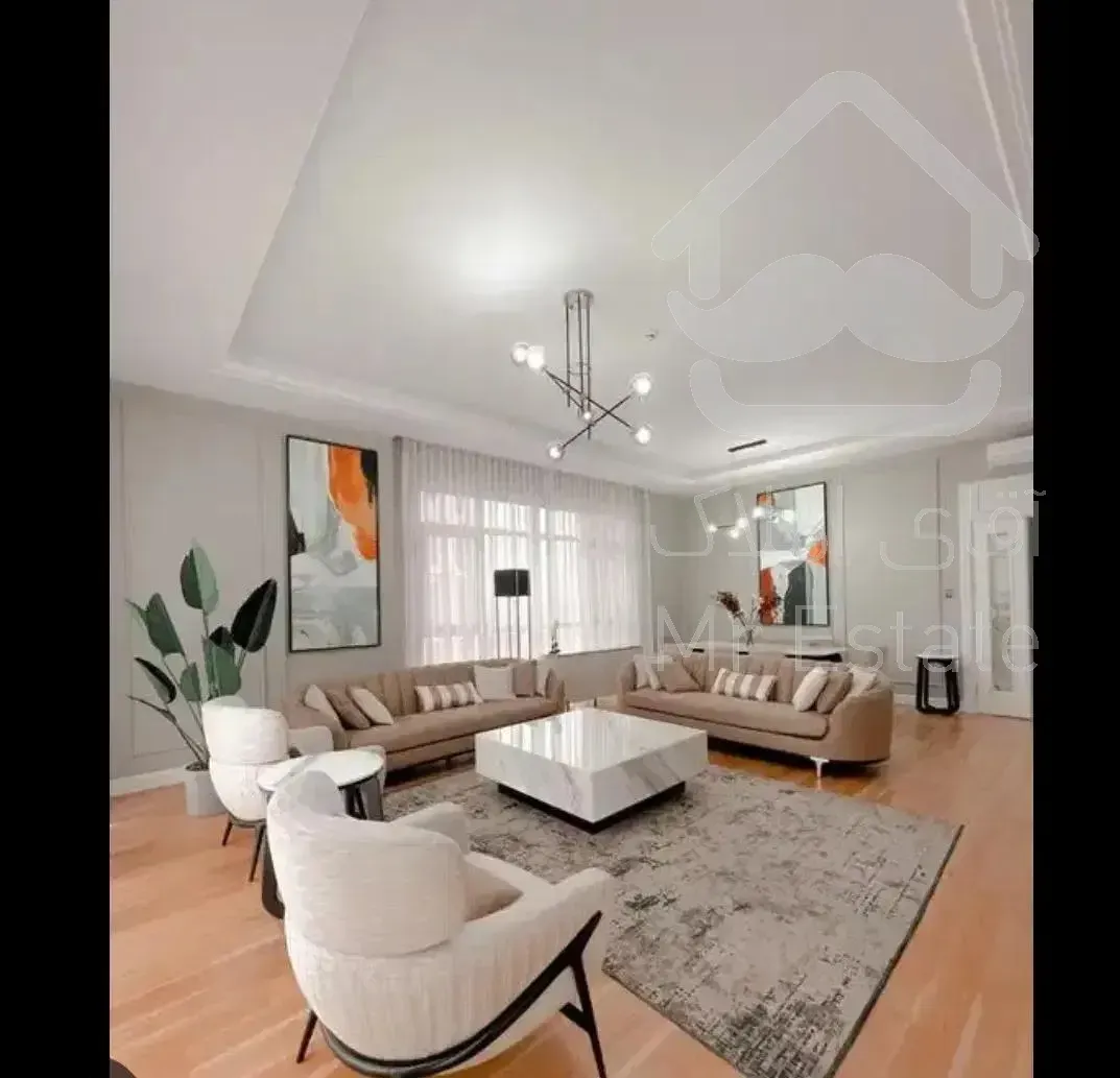 متراژ واحد صد متر /فول کلید نخورده/