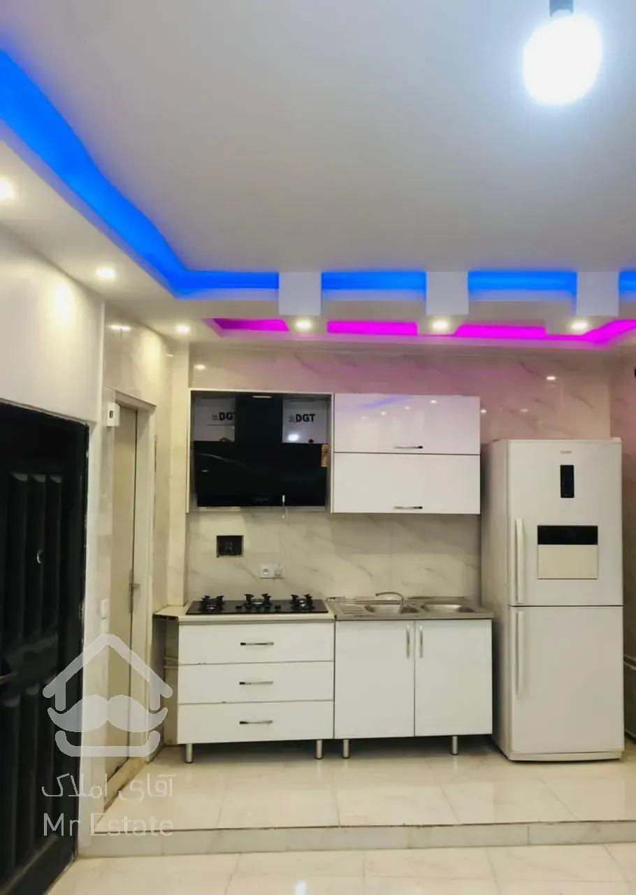 فروش آپارتمان ۴۵ متری حیاط دار با بازسازی شیک در بریانک