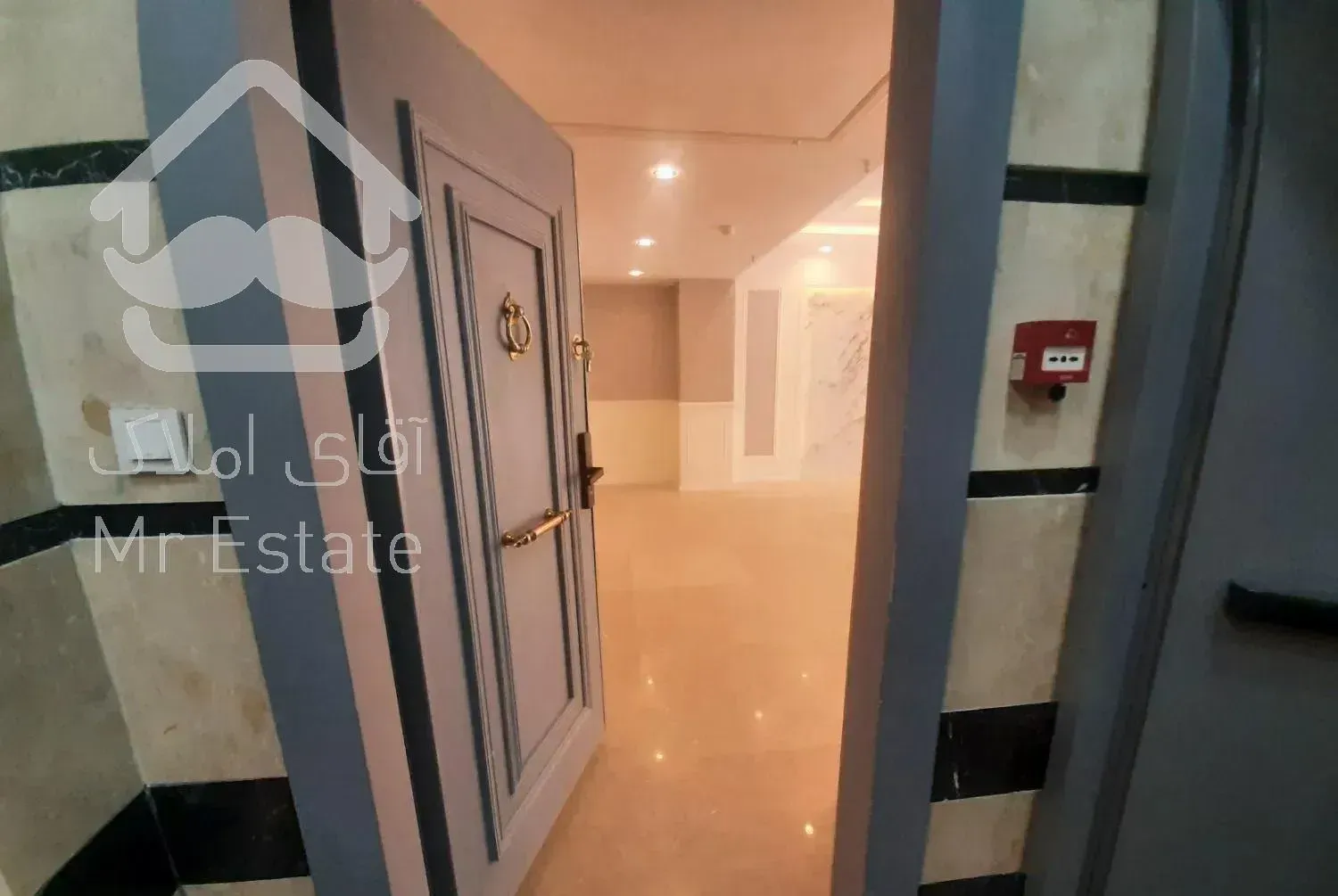 آپارتمان ۱۵۵ متر توانیر شمالی نزدیک به ونک