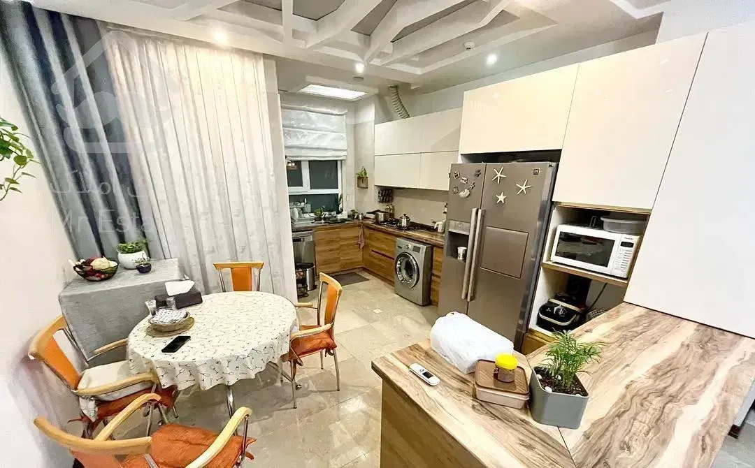 سهروردی ۱۱۰متر ۳ خواب فول/ورودی لابی/ پارکینگ باکس