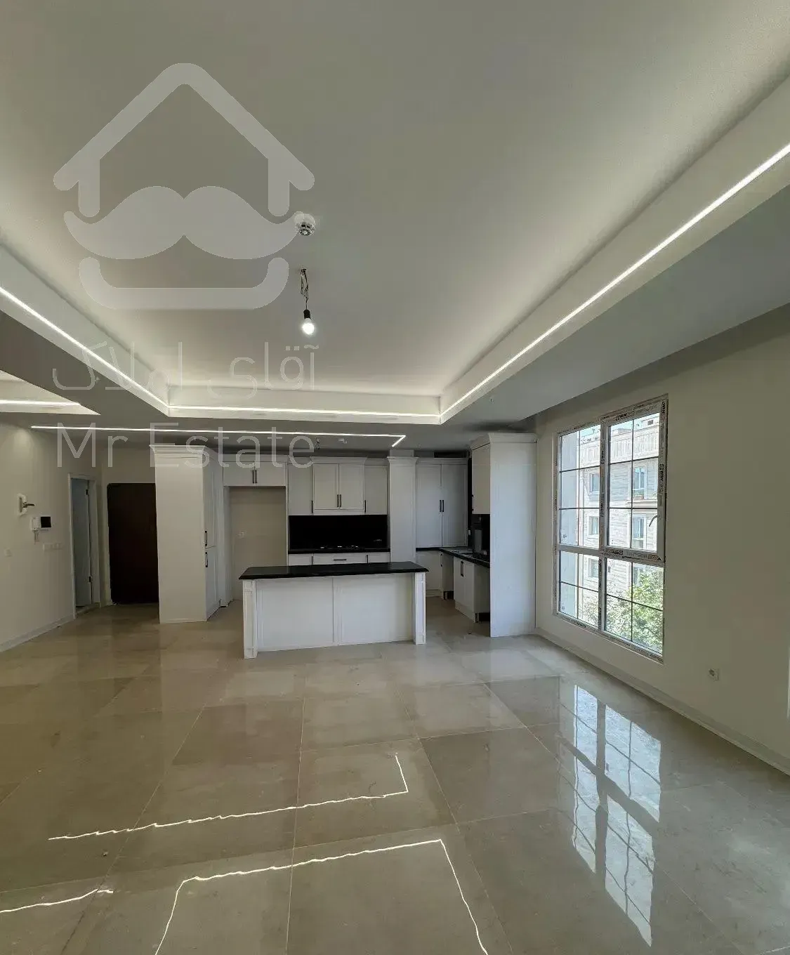 فروش واحد کلید نخورده ۱۳۶متری طبقه سوم متریال برند