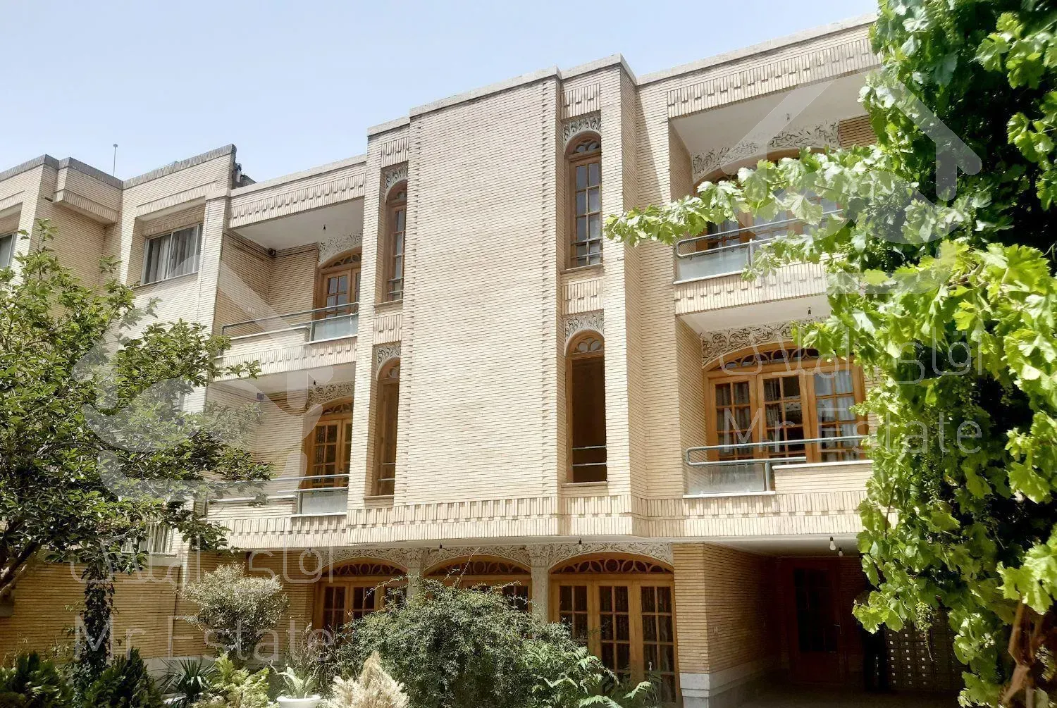 خوابگاه پانسیون ۴باغ سپاهان (پسرانه آقایان مردانه)