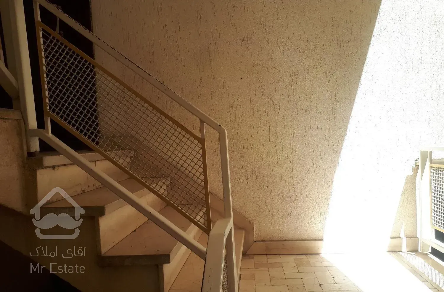 اپارتمان ۱۳۱ متری سجاد اوایا بهارستان