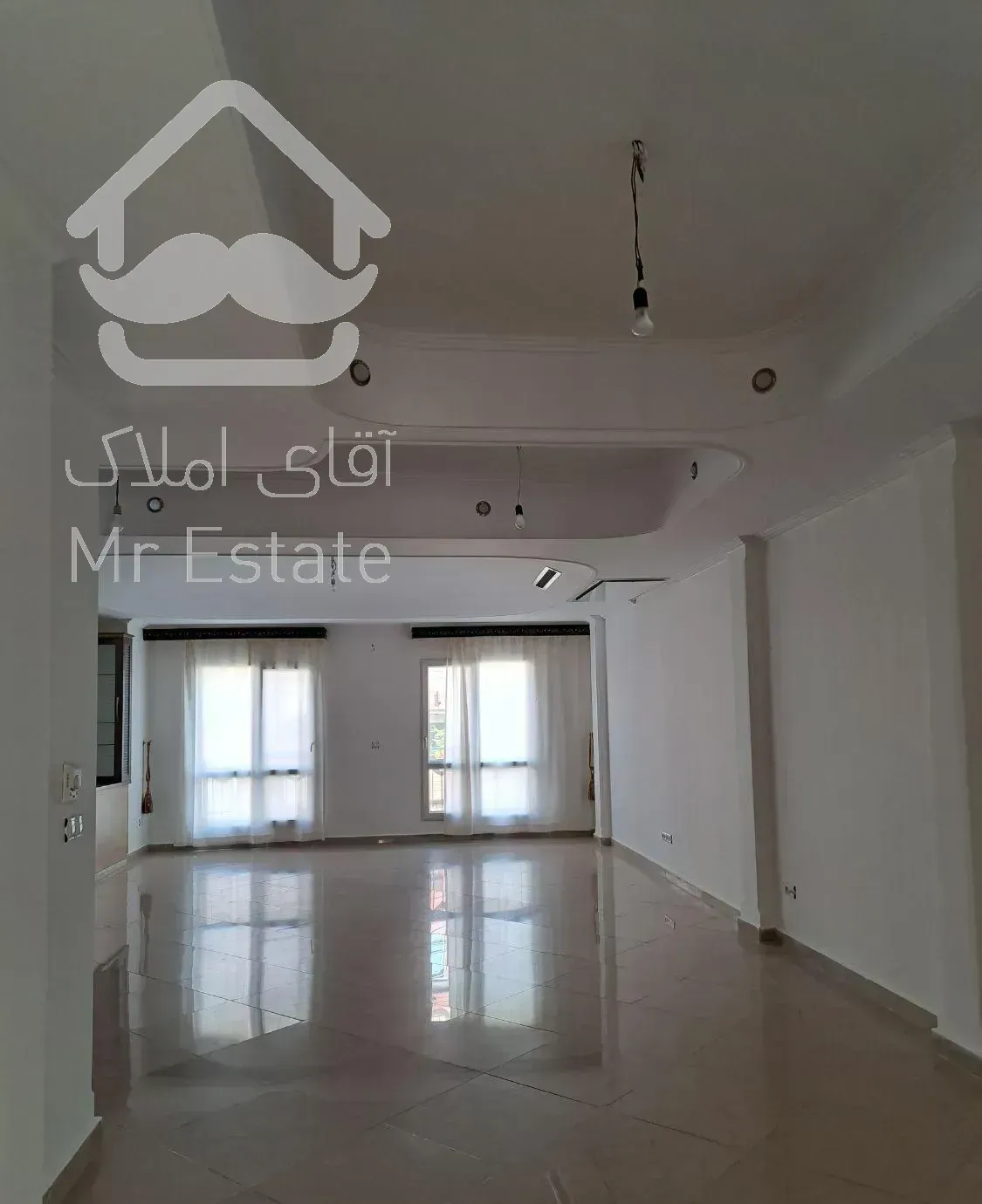 150 متر آپارتمان در شهرک غرب( توحید)