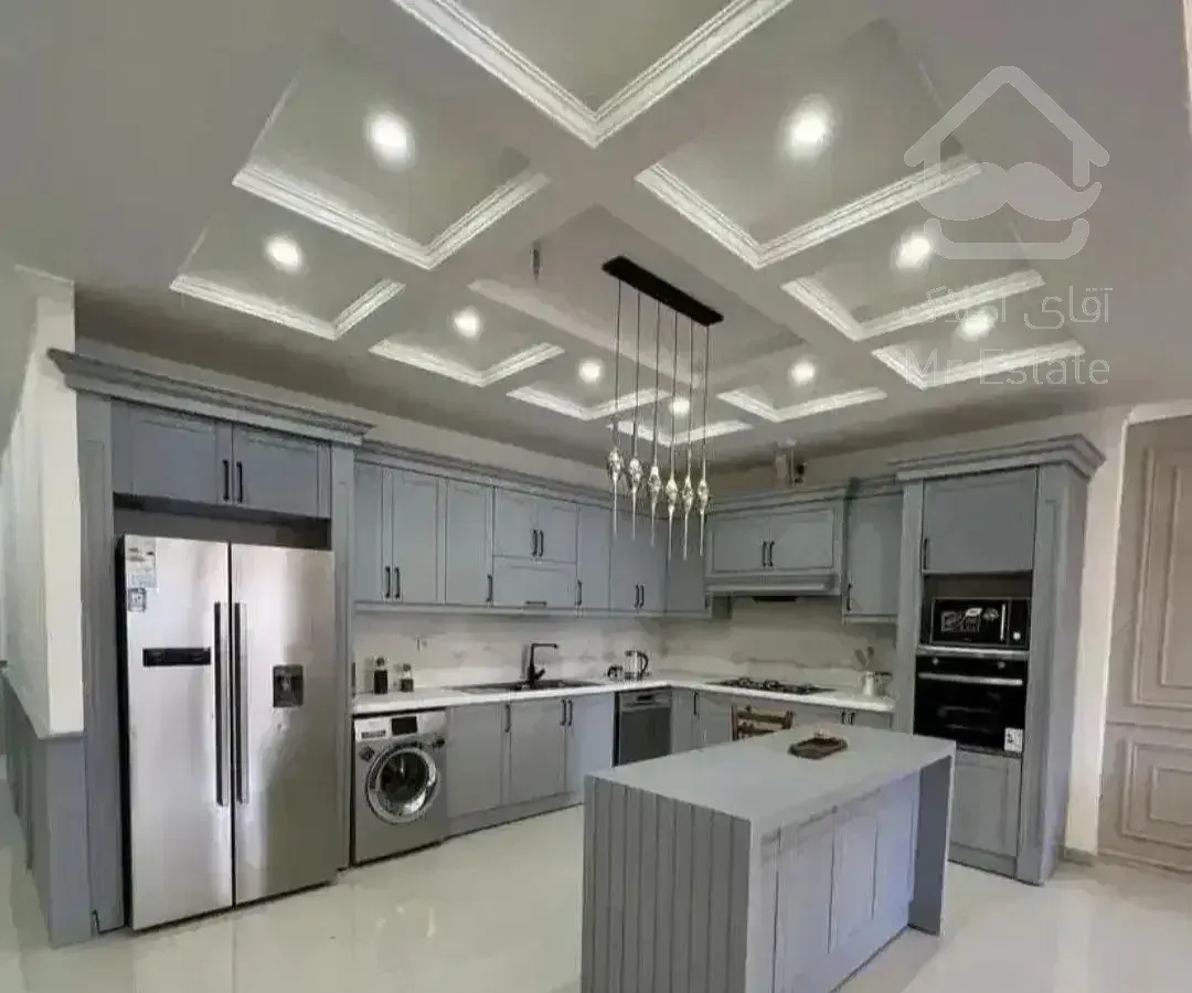 ۹۷ متر  شمال فردوس شرق