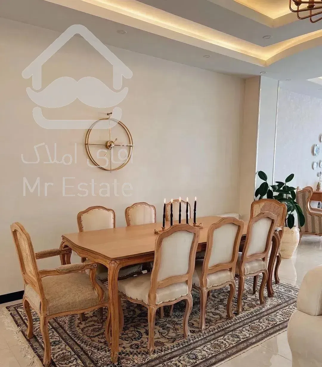 ۱۳۰متر//پلان مربع//لوکیشن شرقی