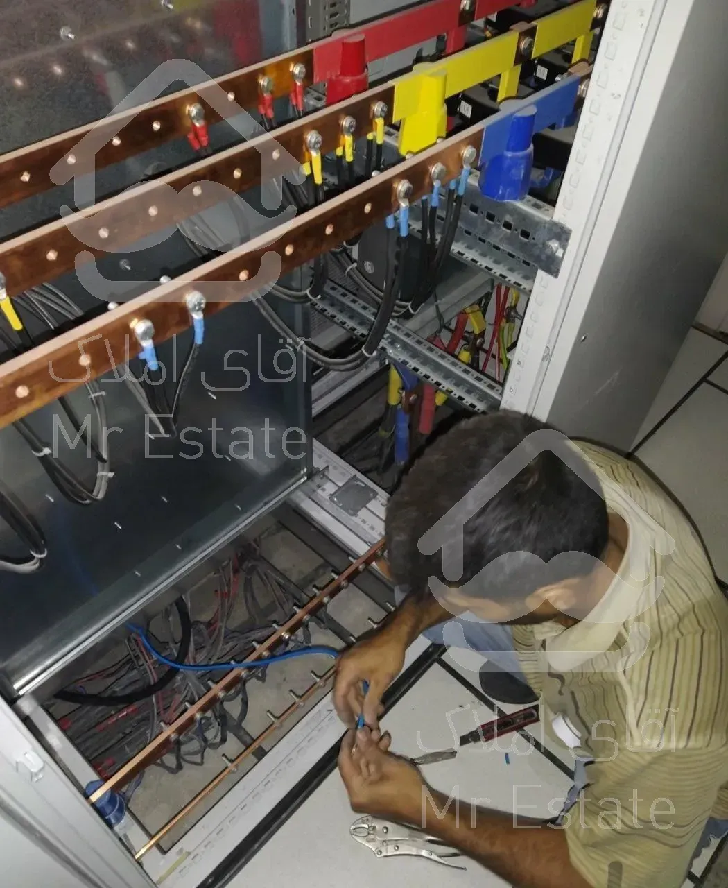 برقکاری برق کار سیم کشی برقکار سیم کش تعمیر آیفون