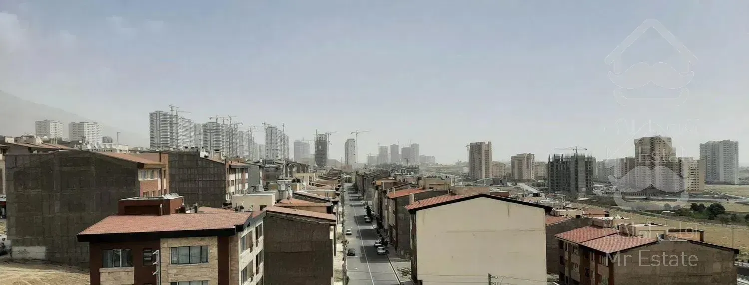 آپارتمان ۱۴۲ متری ، ۳ خواب ، دید