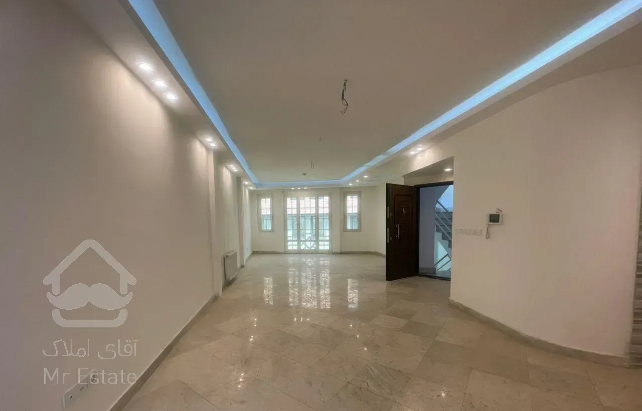 دزاشیب 110متر 2خواب ، ویو عالی ، طبقه آخر