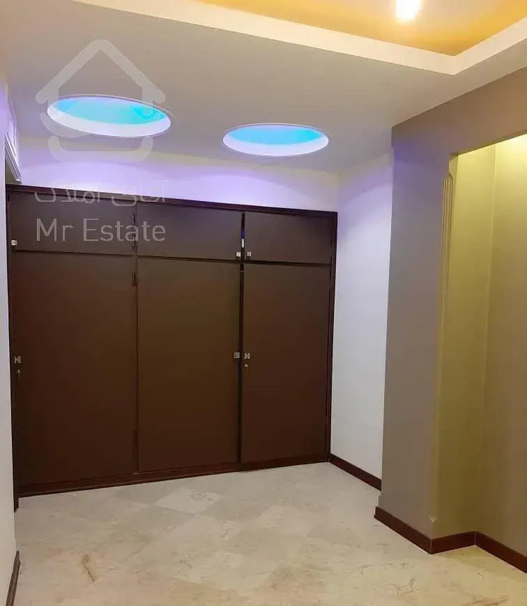 دورس/ قلهک/ 82متر2خوابه فول اکازیون فقط12/500م