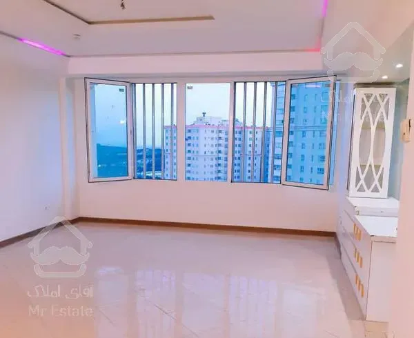 ۱۰۷ متری طبقات بالایی/ویو  جنگل و دریاچه چیتگر