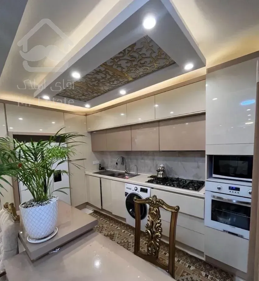 آپارتمان ۱۰۰ متری /رازی /بلوار شیون فومنی/فلکه گاز