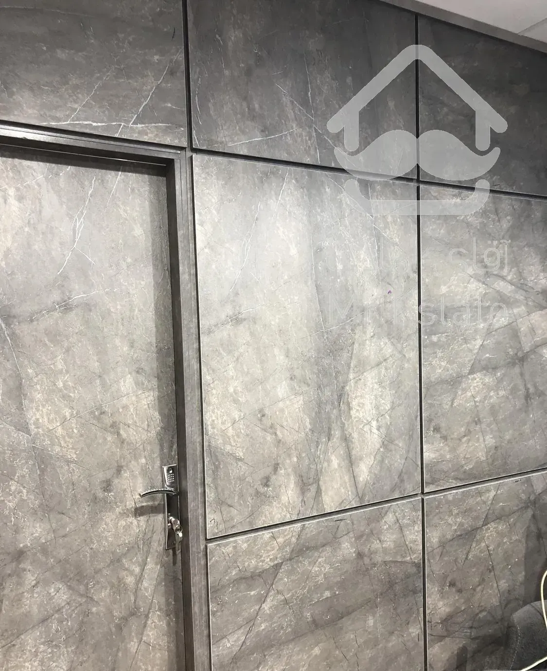 اجرای انواع کابینت وکمد ریلی وپارتیشن