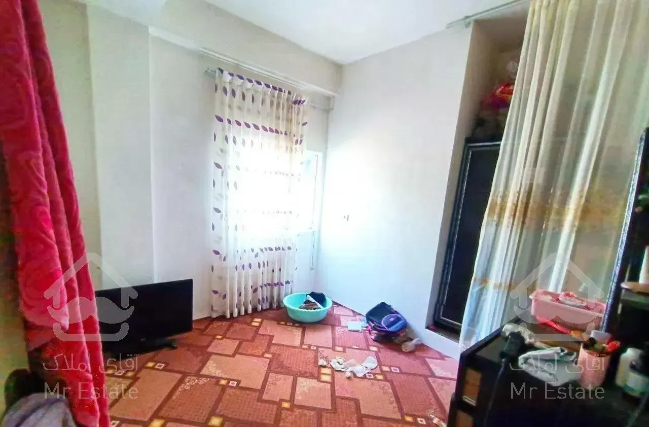 فروش ویلا 300متری باحیاط زیبای مرکبات