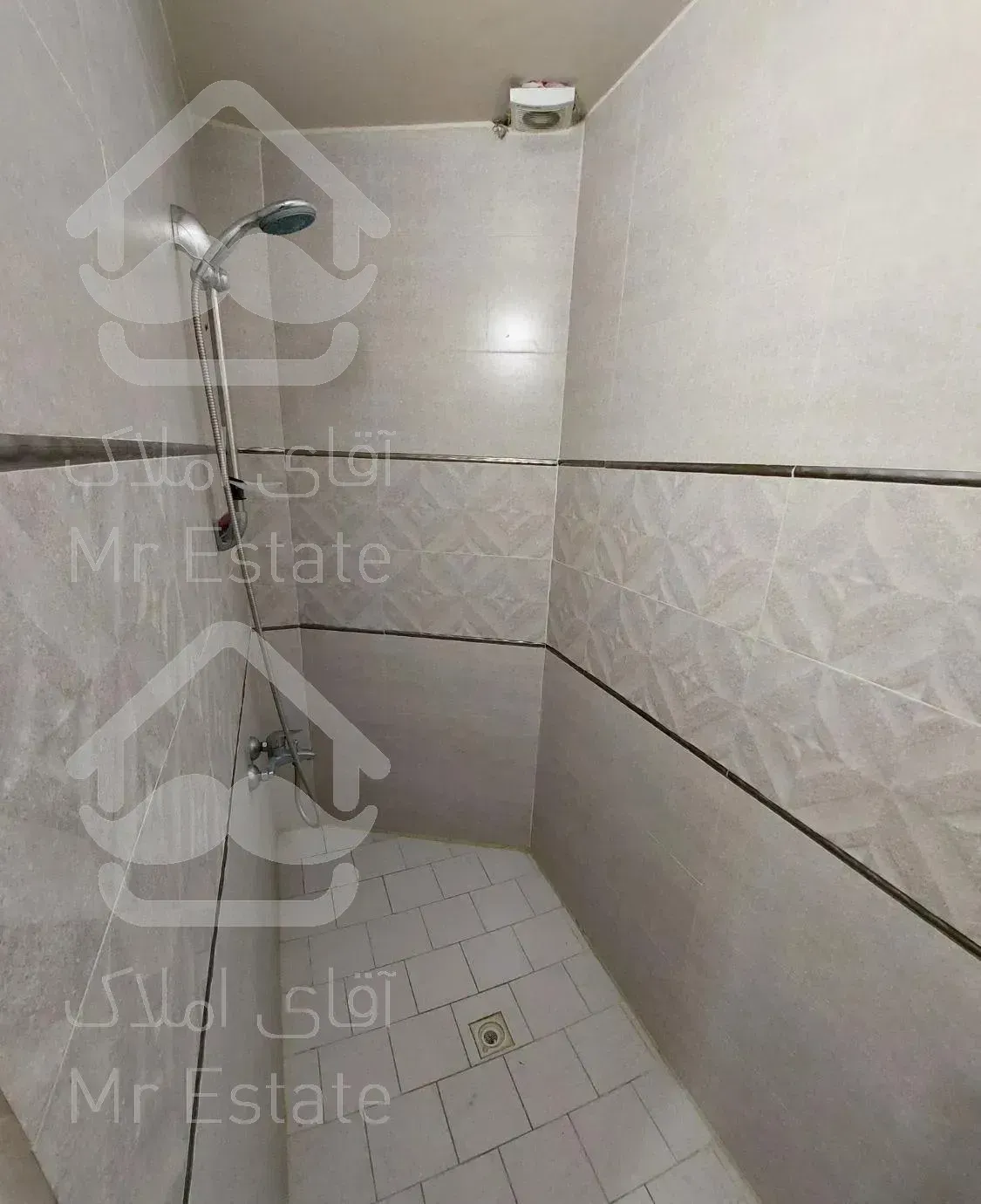 ۷۰متر/پارکینگ /بازسازی کامل میشود/صائب تبریزی