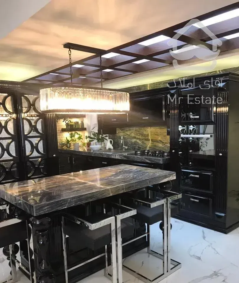 «اوین - اعرابی » ۱۱۴ متر ۸ ساله مشابه نوساز