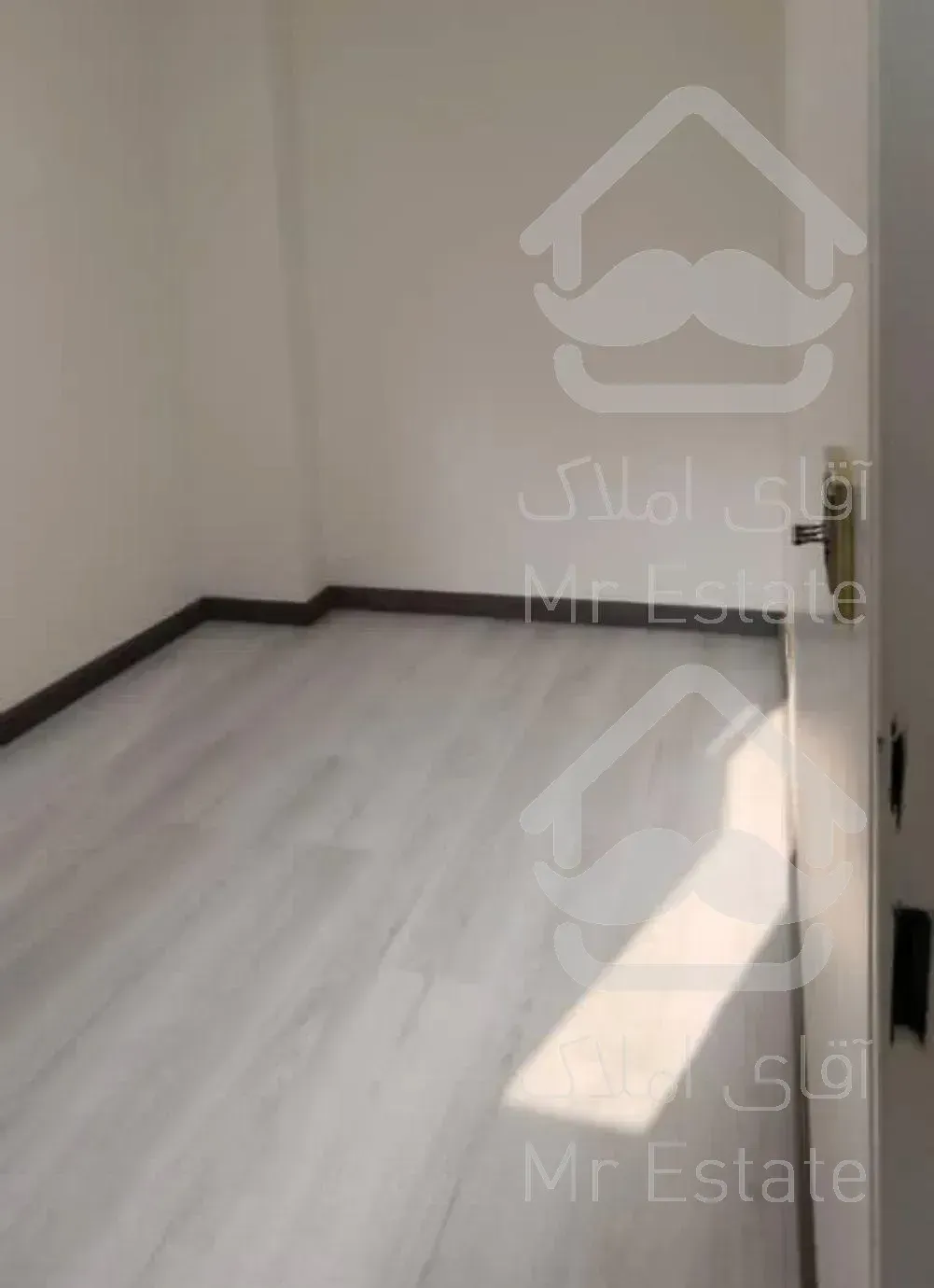 ۱۱۵ متری /فول امکانات /شاهین شمالی