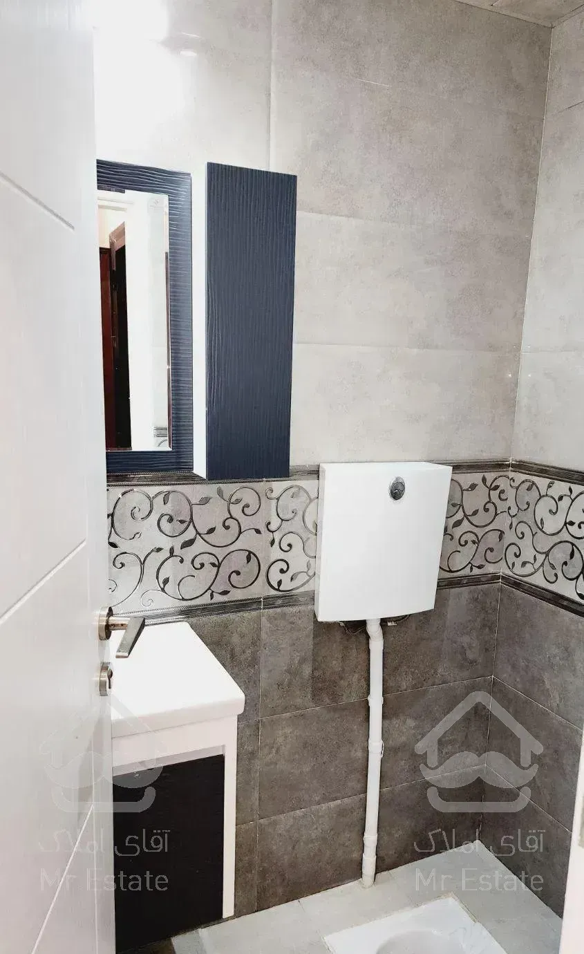 ۹۵ متر / دوخواب/ سالن پرده خور قدی/ فول مشاعات