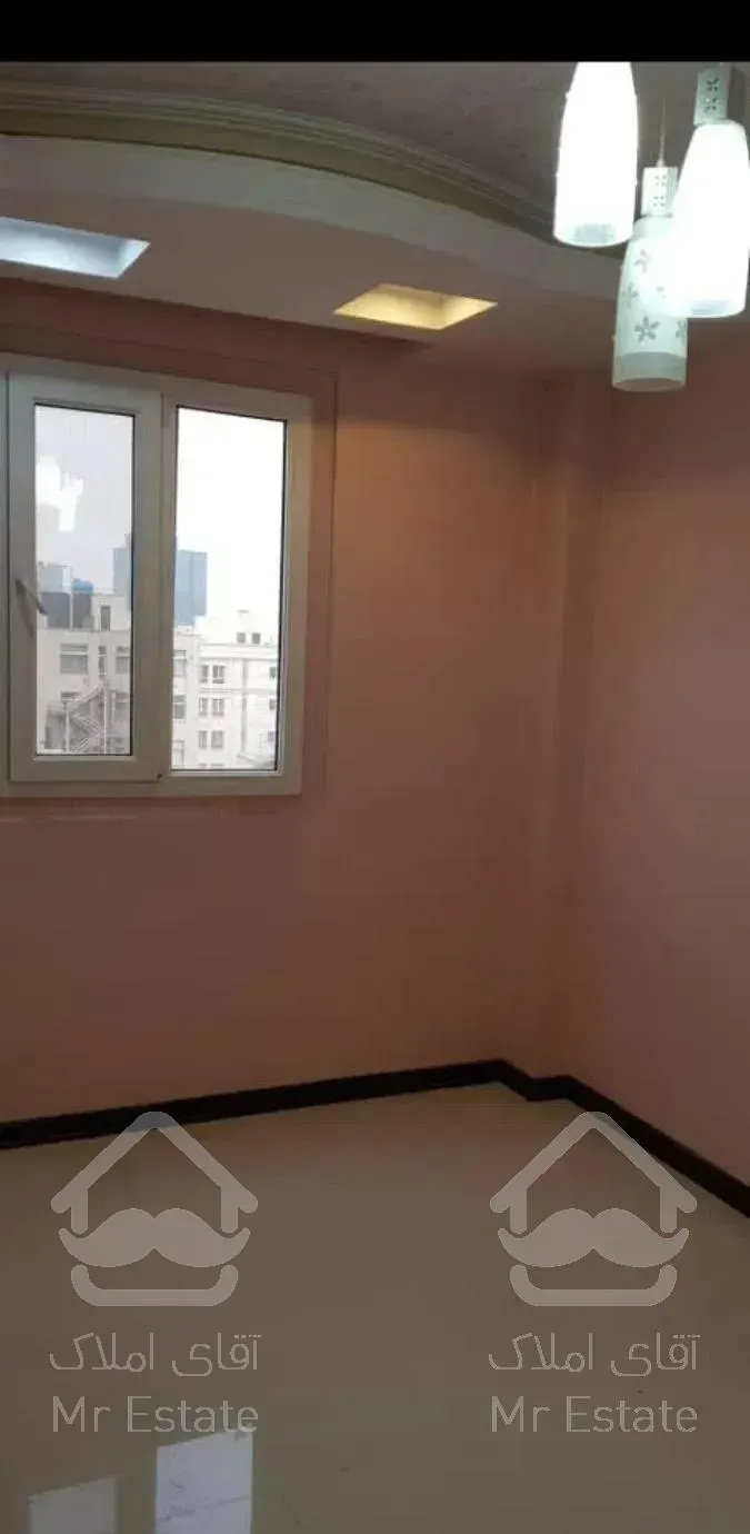 خردمند جنوبی ۱۱۵ متر سه خواب مسکونی