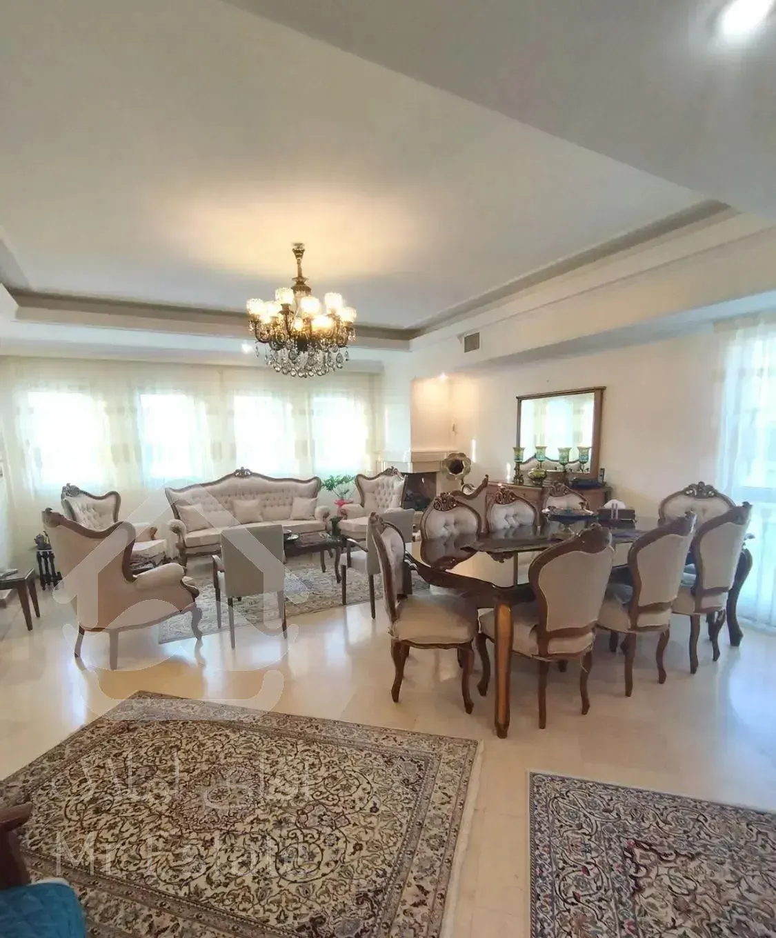 ۱۳۰ متر/۳خواب/بازسازی دوطرف افتابگیر