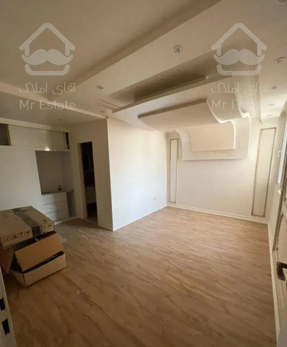 189 م / کلید نخورده / فول دیزاین /متریال اروپایی