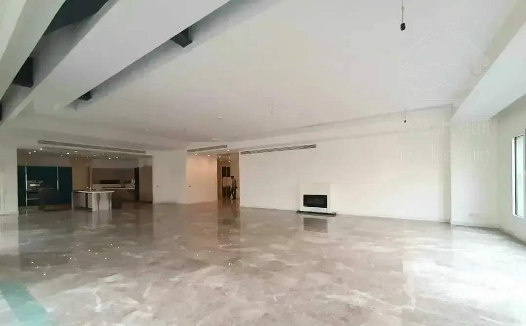 ۲۳۰ متر/ ۲ پارکینگ / مشاعات فول/ تراس قابل چیدمان