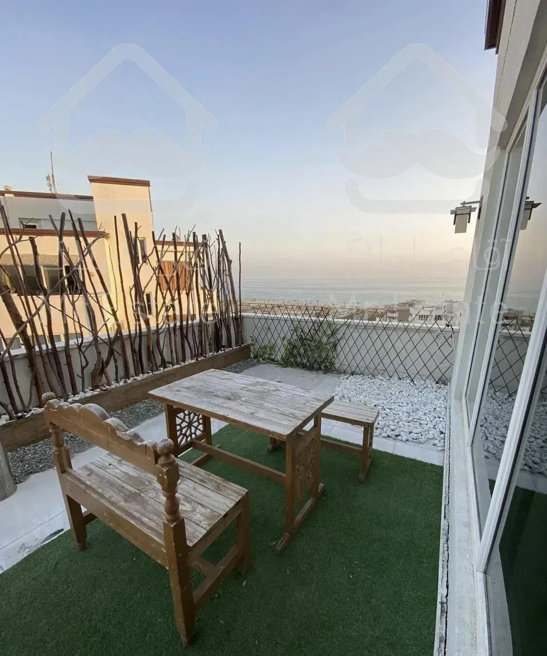 دوخواب  پنت هاوس با جکوزی