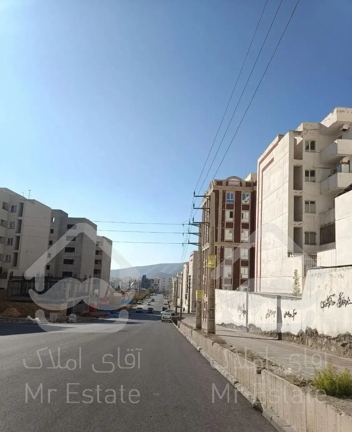 ۹۸ متر نوساز