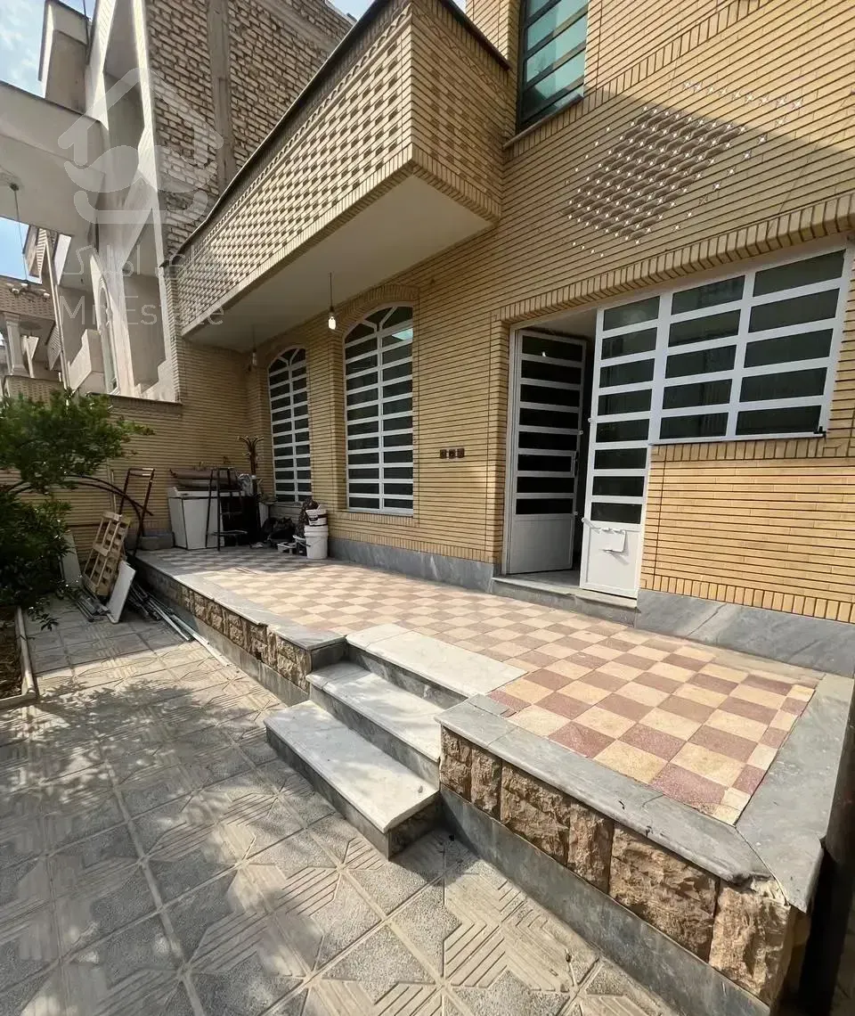 فروش خانه ویلایی ۲۶۰ متری بلوار کسایی