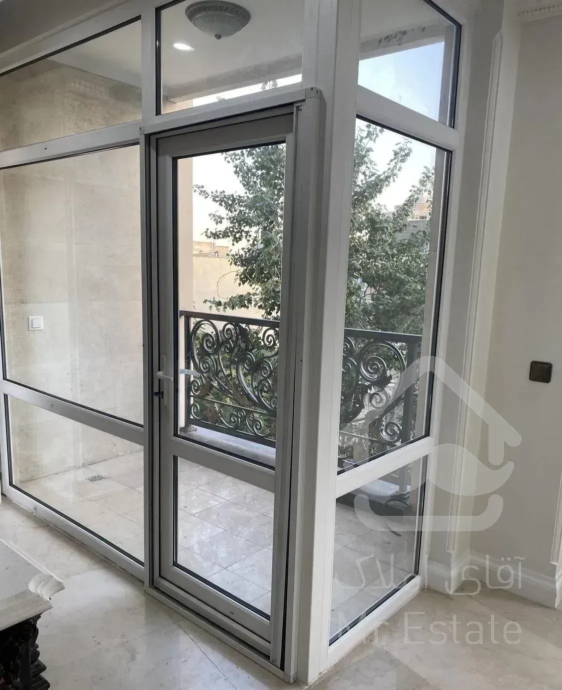 اپارتمان ۱۷۵ متری ۳ خواب  در کامرانیه شمالی