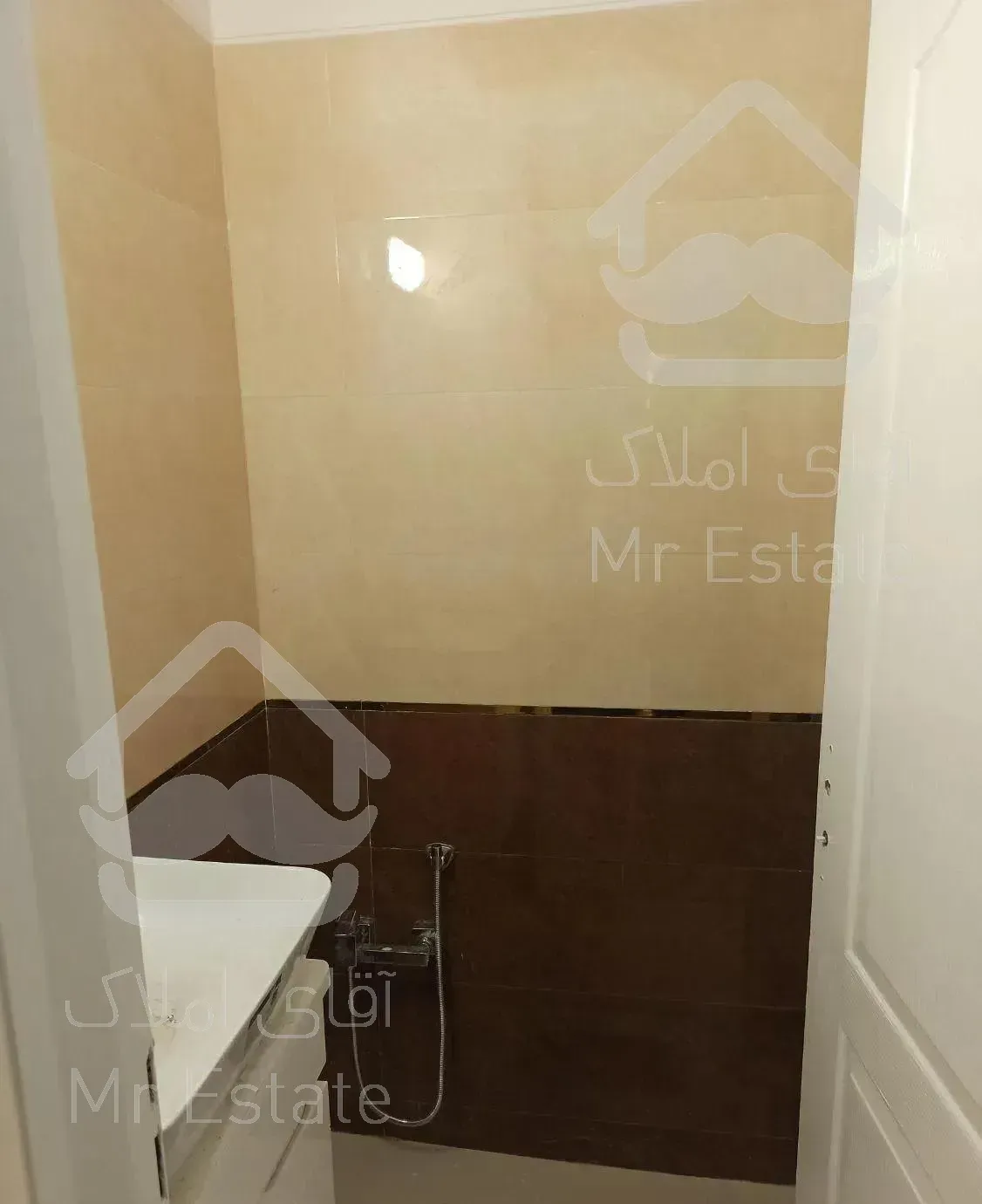 ۶۰متر آپارتمان فول در خیابان استخر