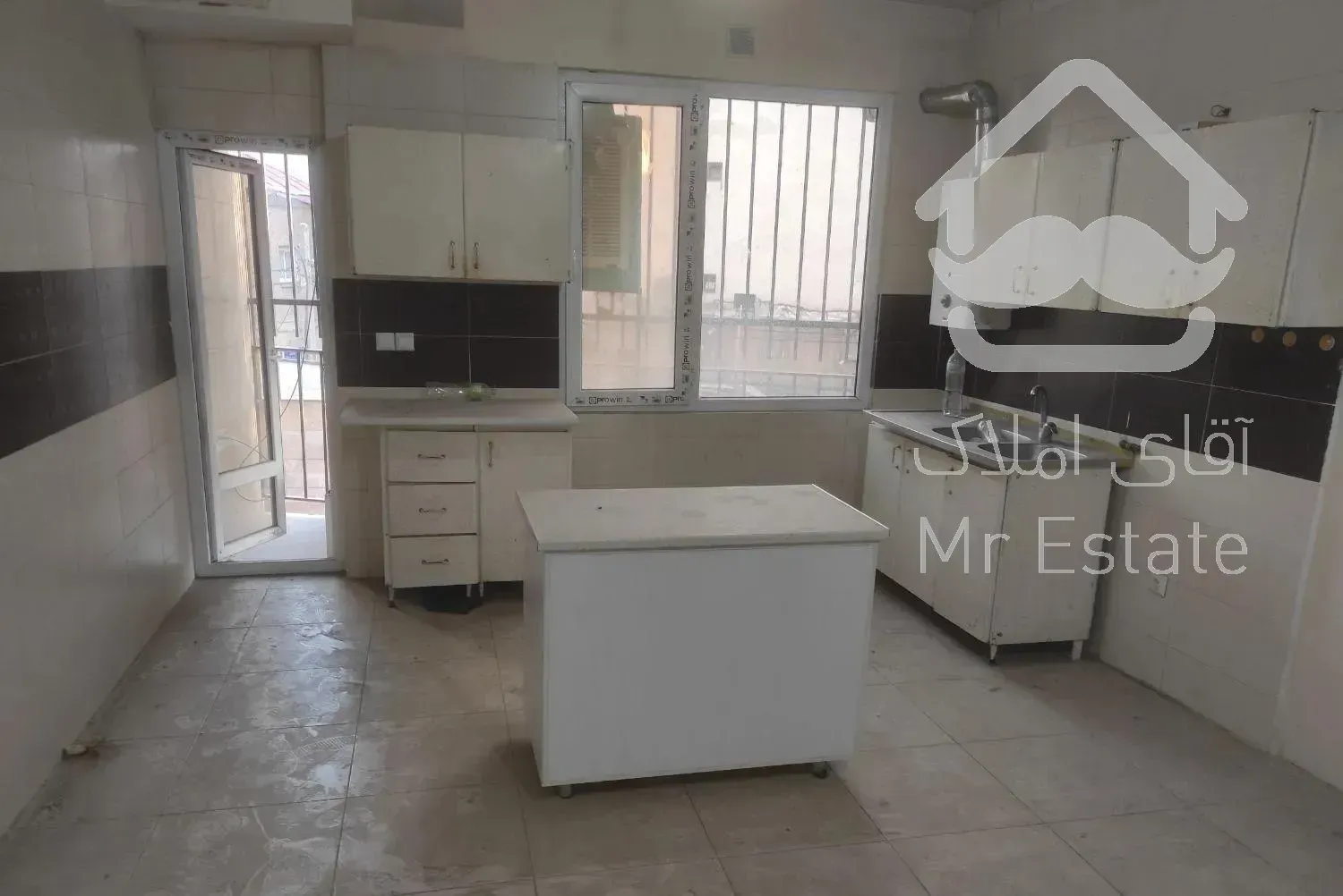 آپارتمان ۶۵ متری ط اول