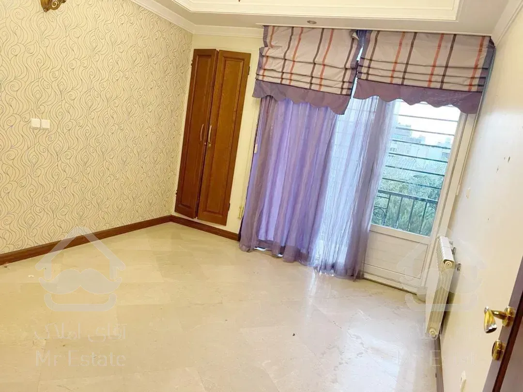 فروش۲۴۰متر تک واحدی خ فیروزبخش. دو پارکینگ