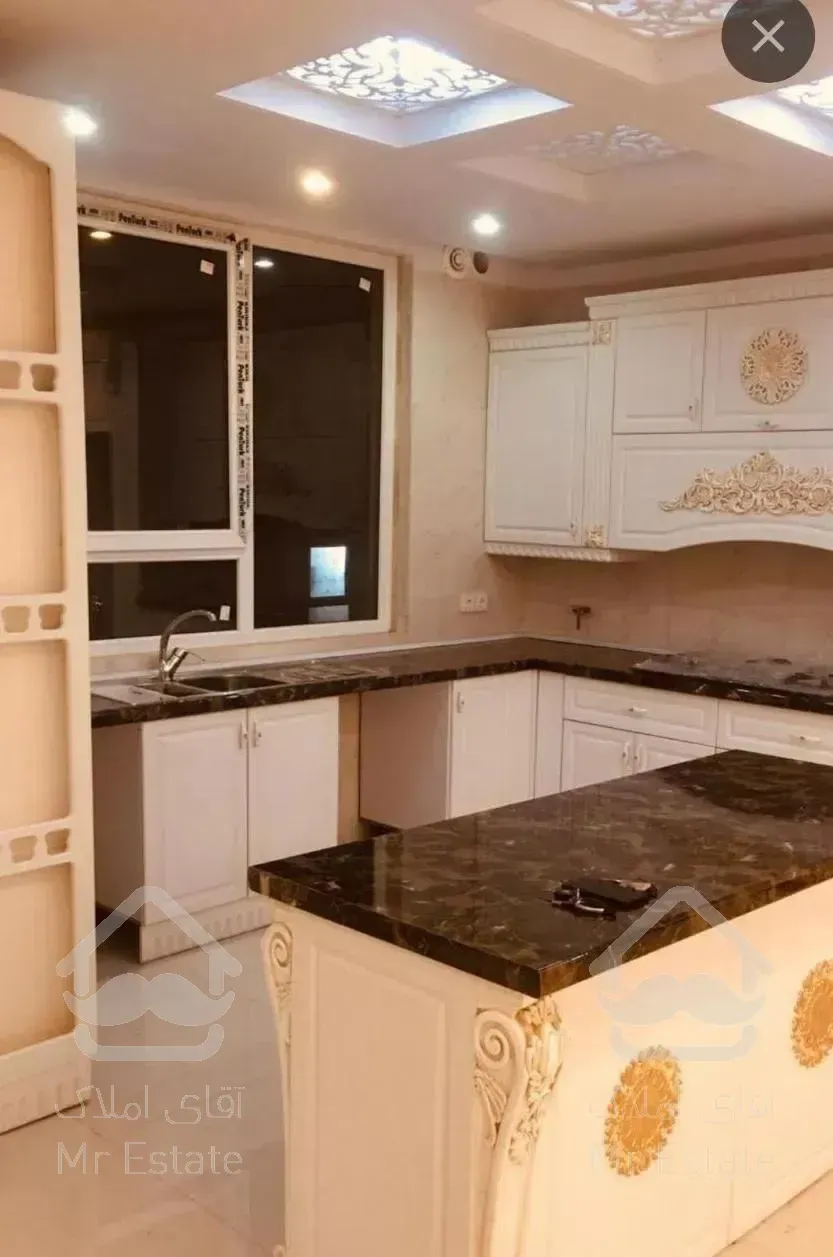 119متر سه خواب تک واحدی فول امکانات خ فرخی