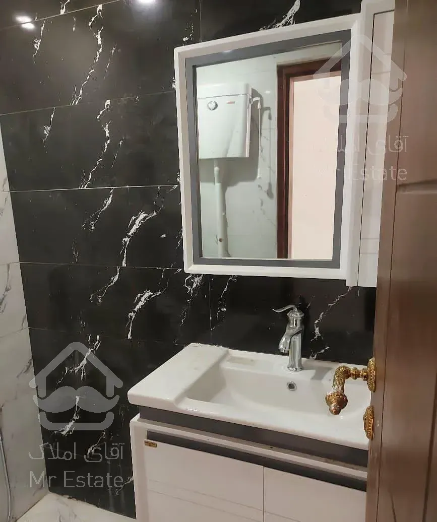 100متر.دو خواب.فول.مناسب برای سرمایه گذاری