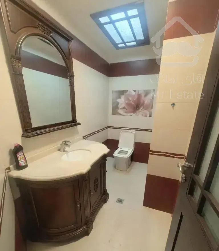 واحد ۲۲۰متری ۳خواب میر بلوکی بهترین لوکیشن دروس