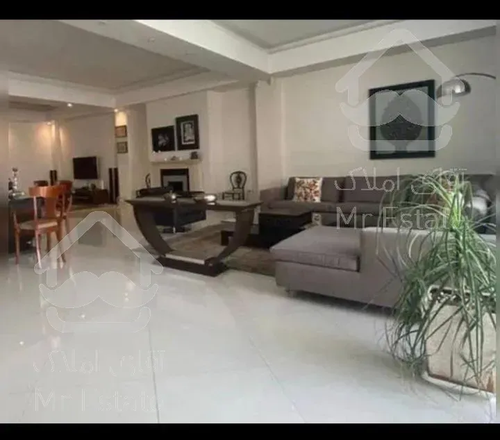 رهن و اجاره اپارتمان ۲۰۰متری در فرمانیه