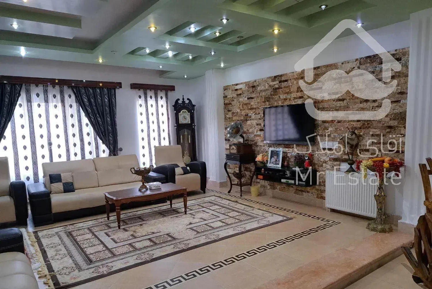 ویلایی دوبلکس ۴۱۵متر تالش میدان هفت تیر