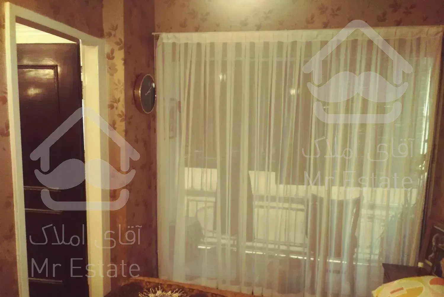 آپارتمان 86 متری دو خوابه بازسازی شده در ایرانشهر