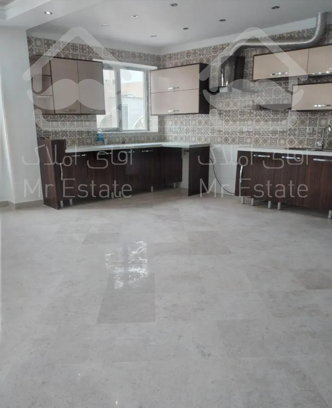 لارستان ۱۰۶ متر ۳ خواب فول